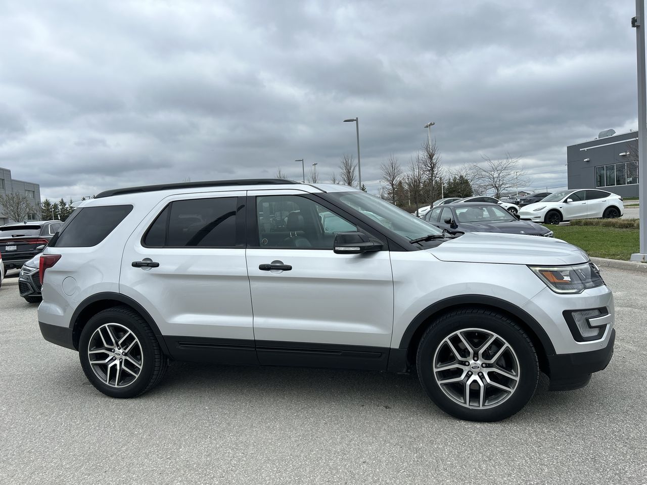 2017 Ford Explorer in Barrie, Ontario