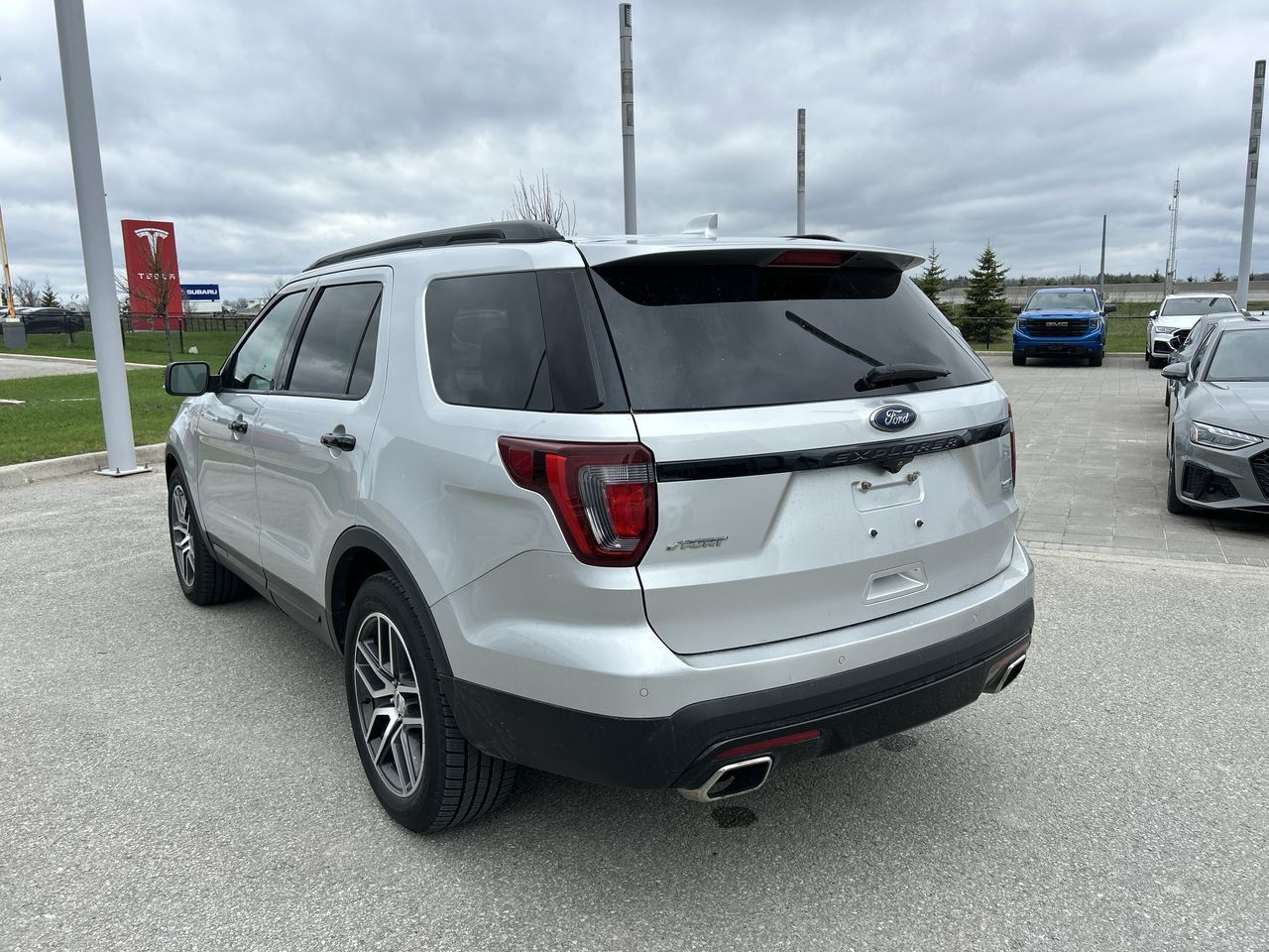 2017 Ford Explorer in Barrie, Ontario