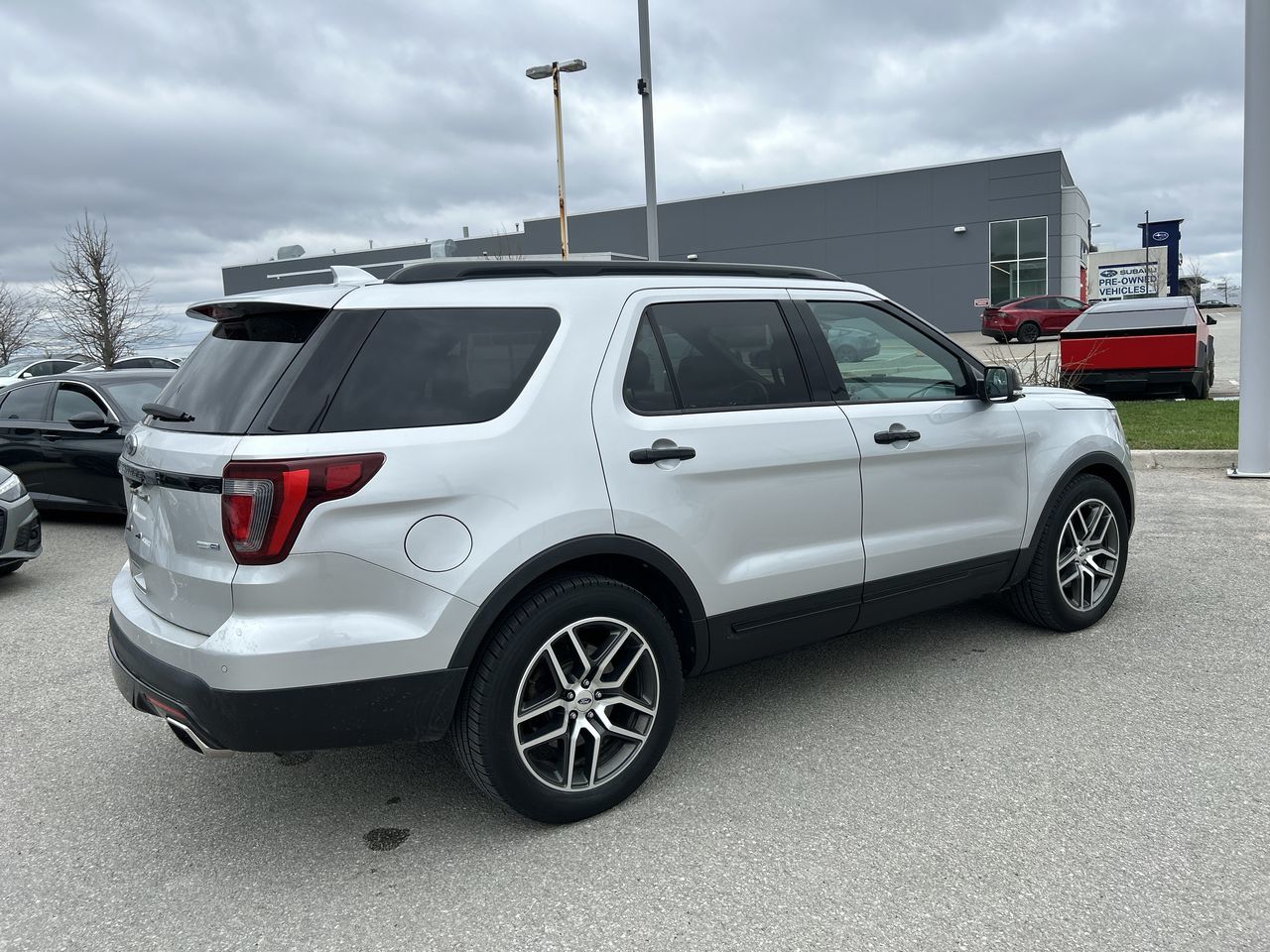 2017 Ford Explorer in Barrie, Ontario