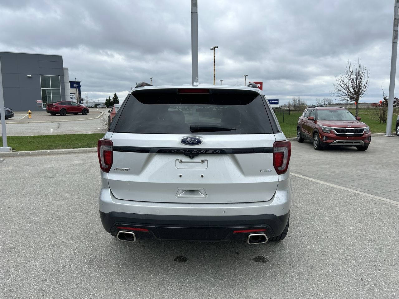 2017 Ford Explorer in Barrie, Ontario