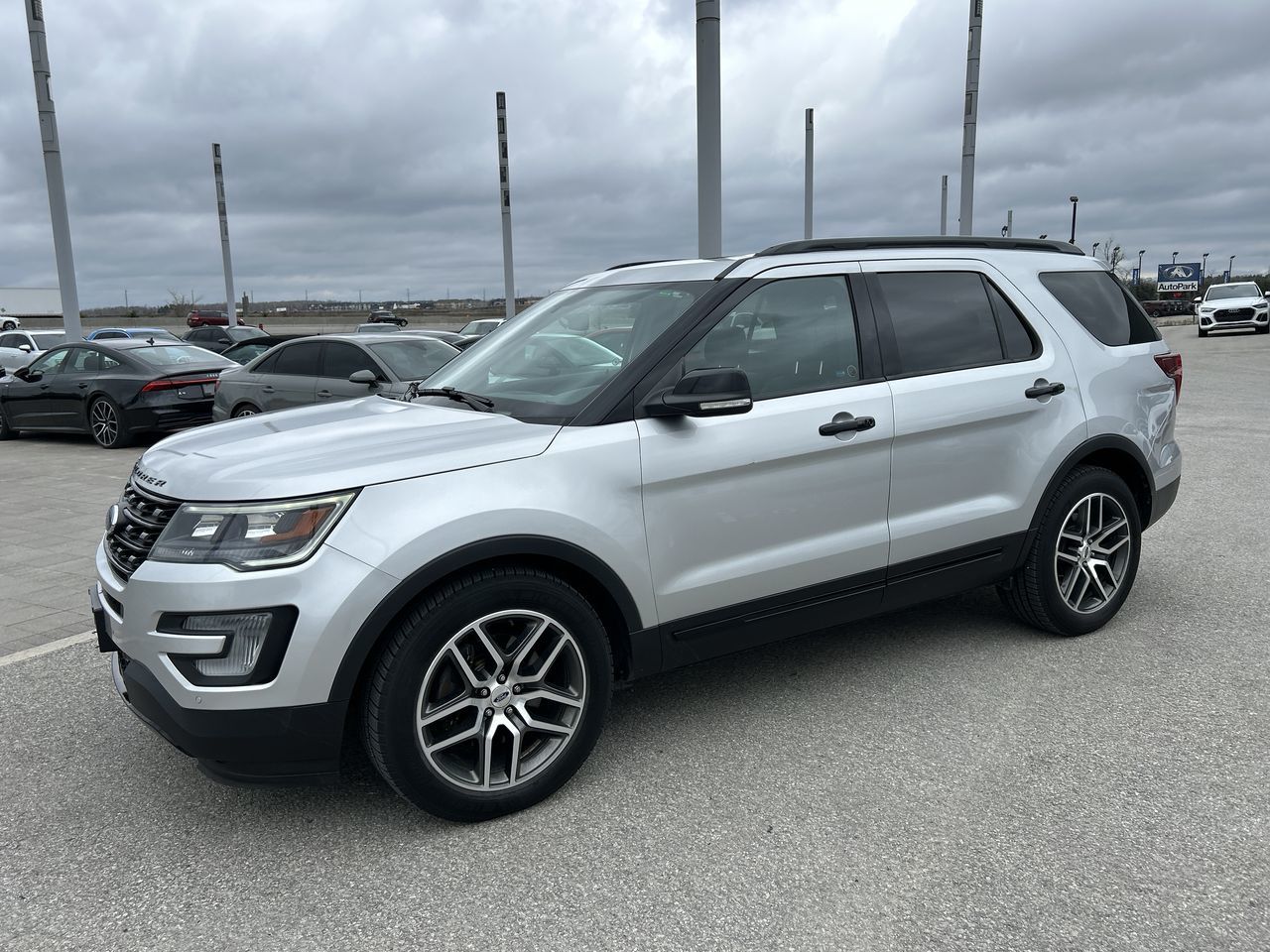 2017 Ford Explorer in Barrie, Ontario