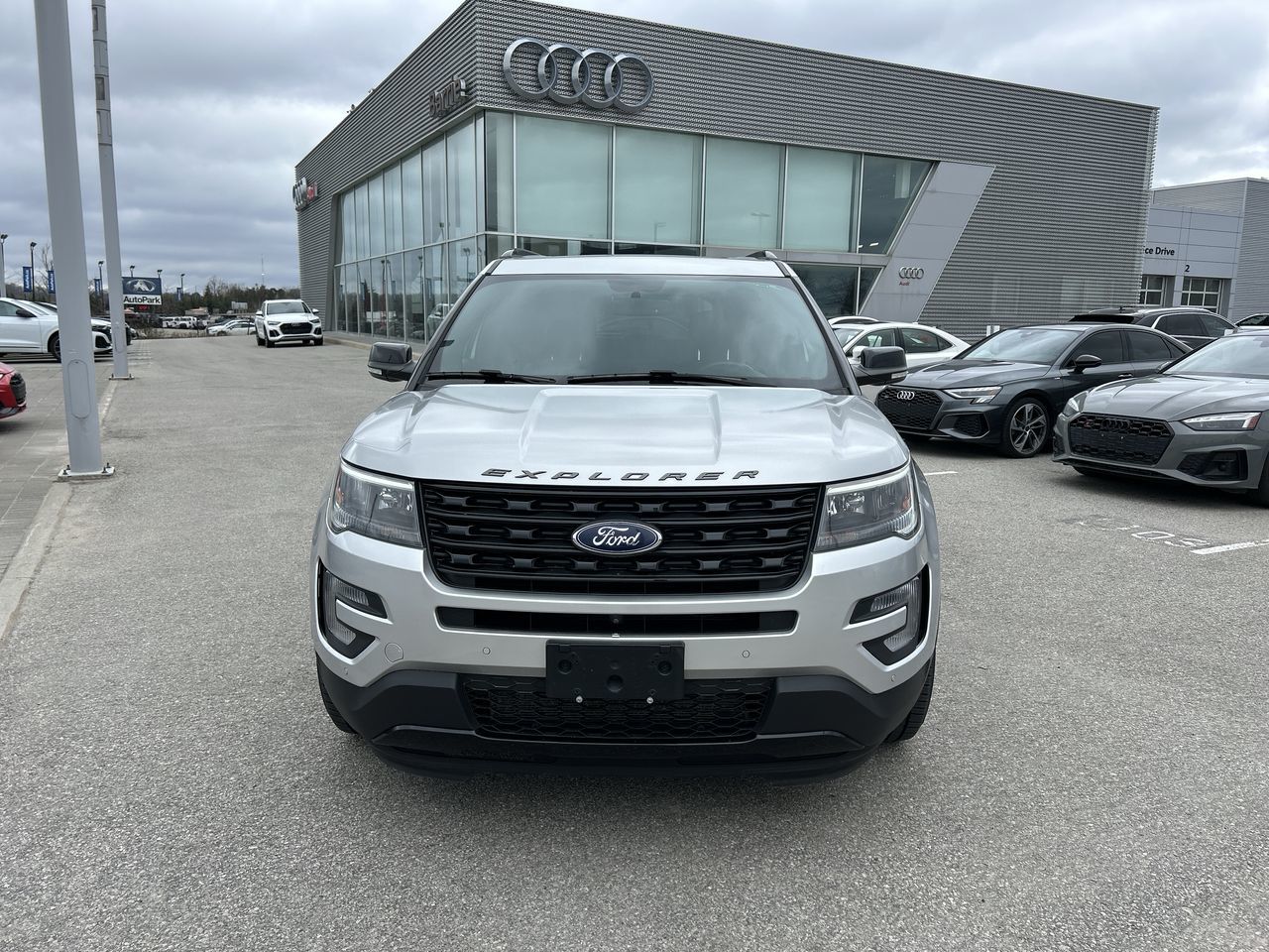 2017 Ford Explorer in Barrie, Ontario