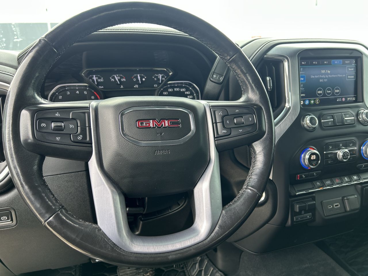 2020 GMC Sierra 1500 in Barrie, Ontario