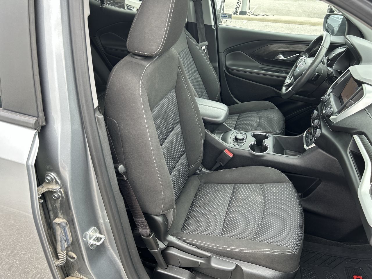 2023 GMC Terrain in Barrie, Ontario