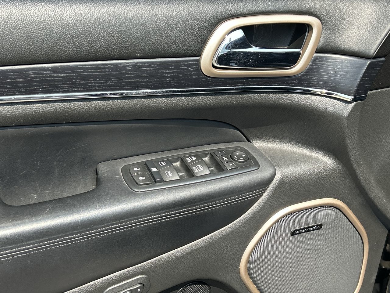 2016 Jeep Grand Cherokee in Barrie, Ontario