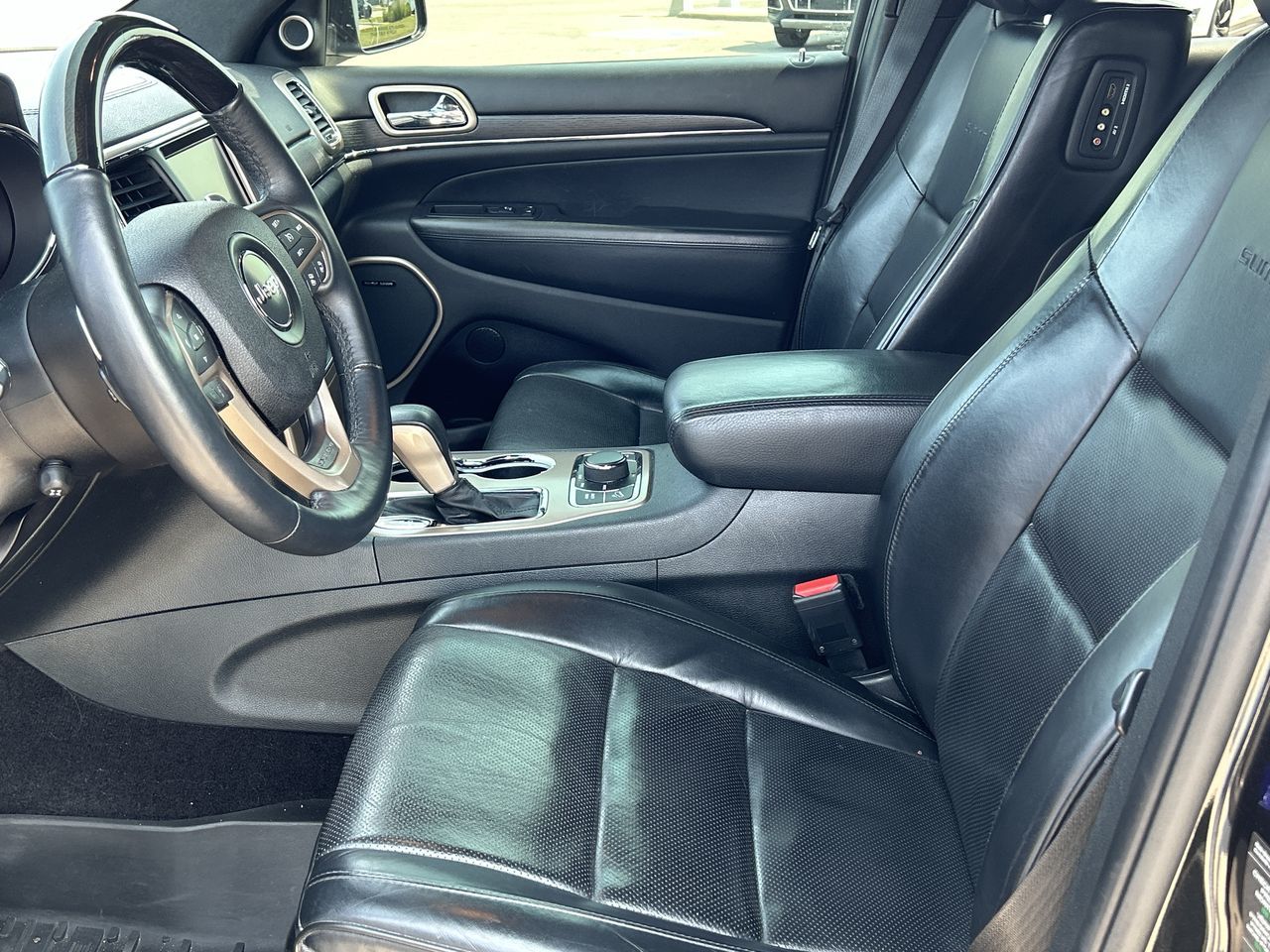 2016 Jeep Grand Cherokee in Barrie, Ontario