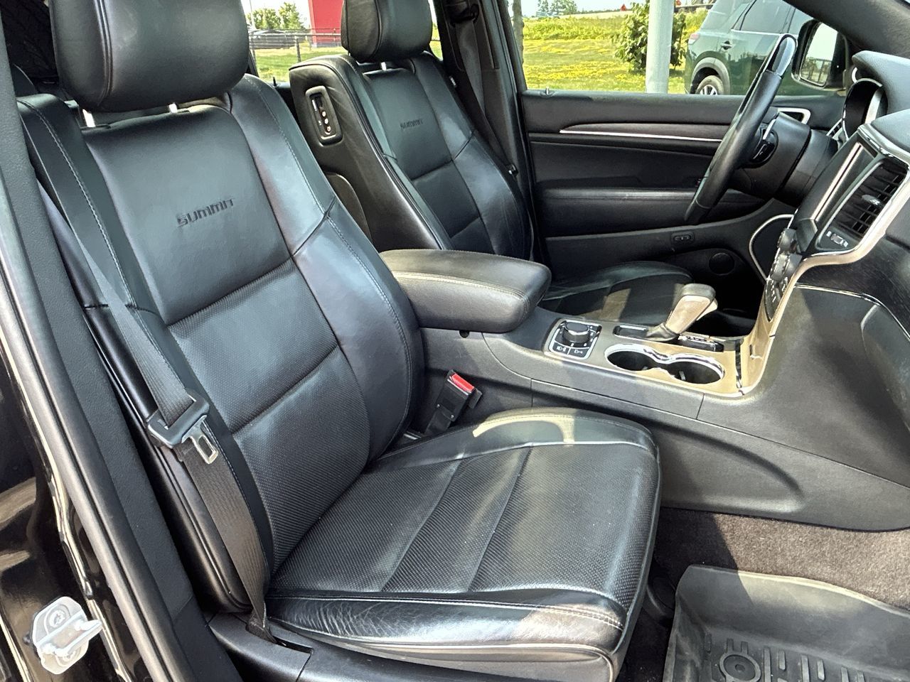 2016 Jeep Grand Cherokee in Barrie, Ontario
