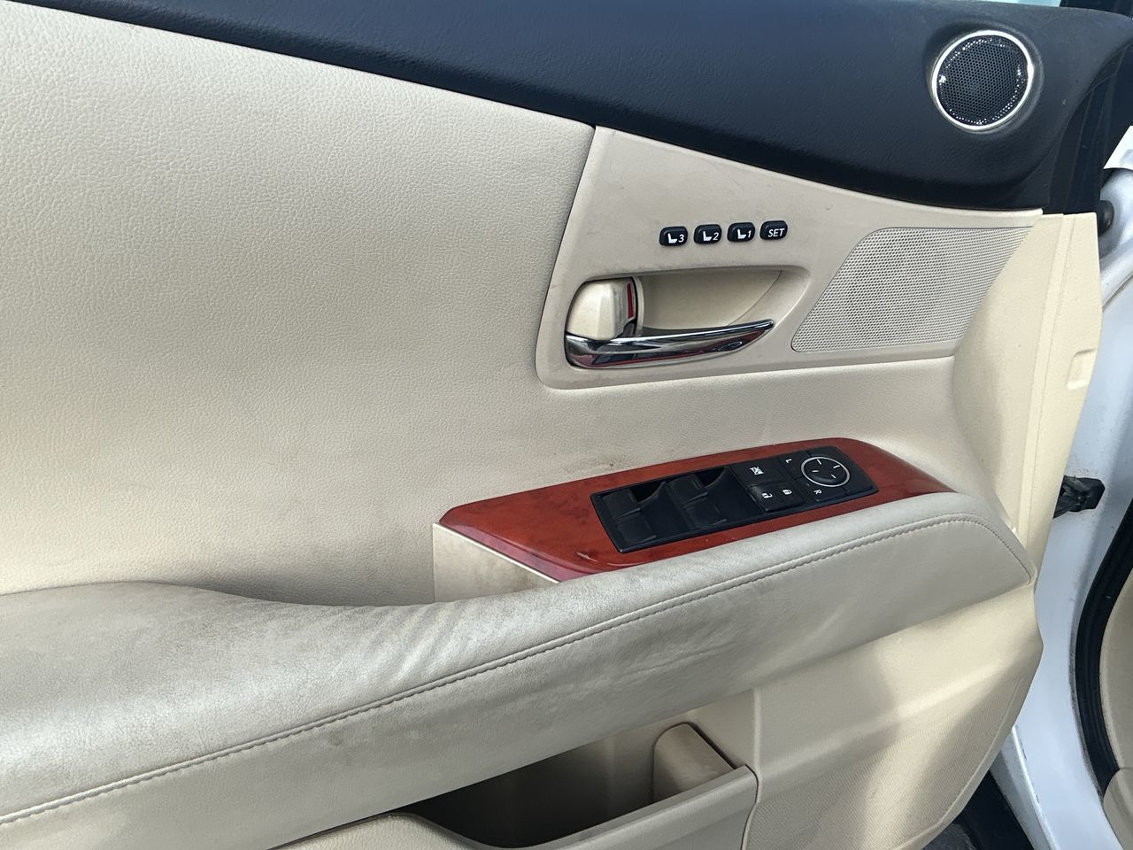 2010 Lexus RX350 in Barrie, Ontario