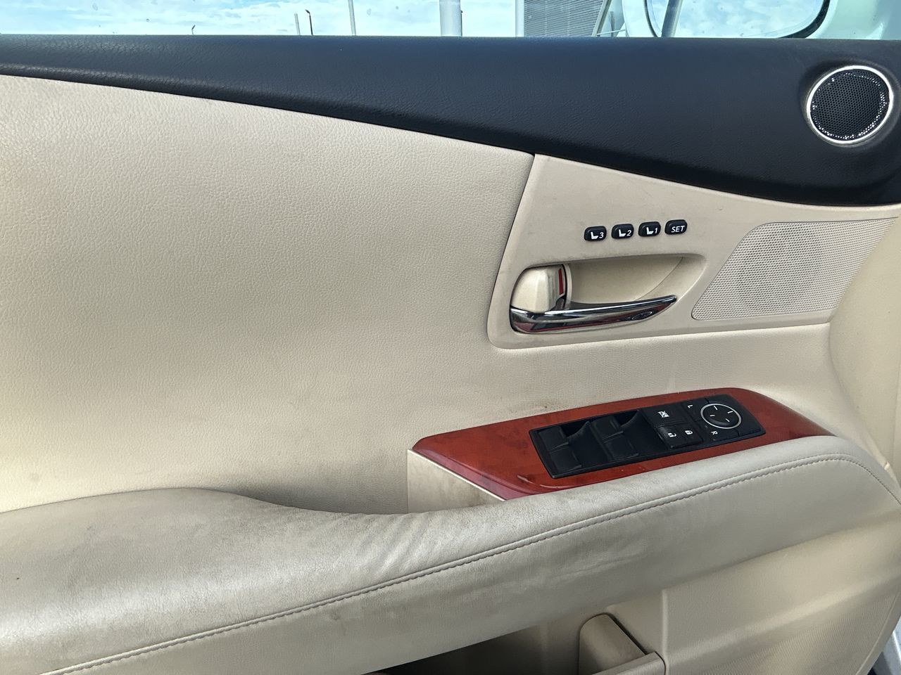 2010 Lexus RX350 in Barrie, Ontario