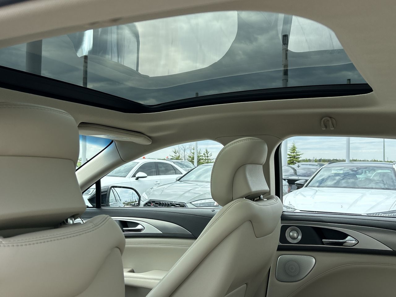 2018 Lincoln MKZ in Barrie, Ontario