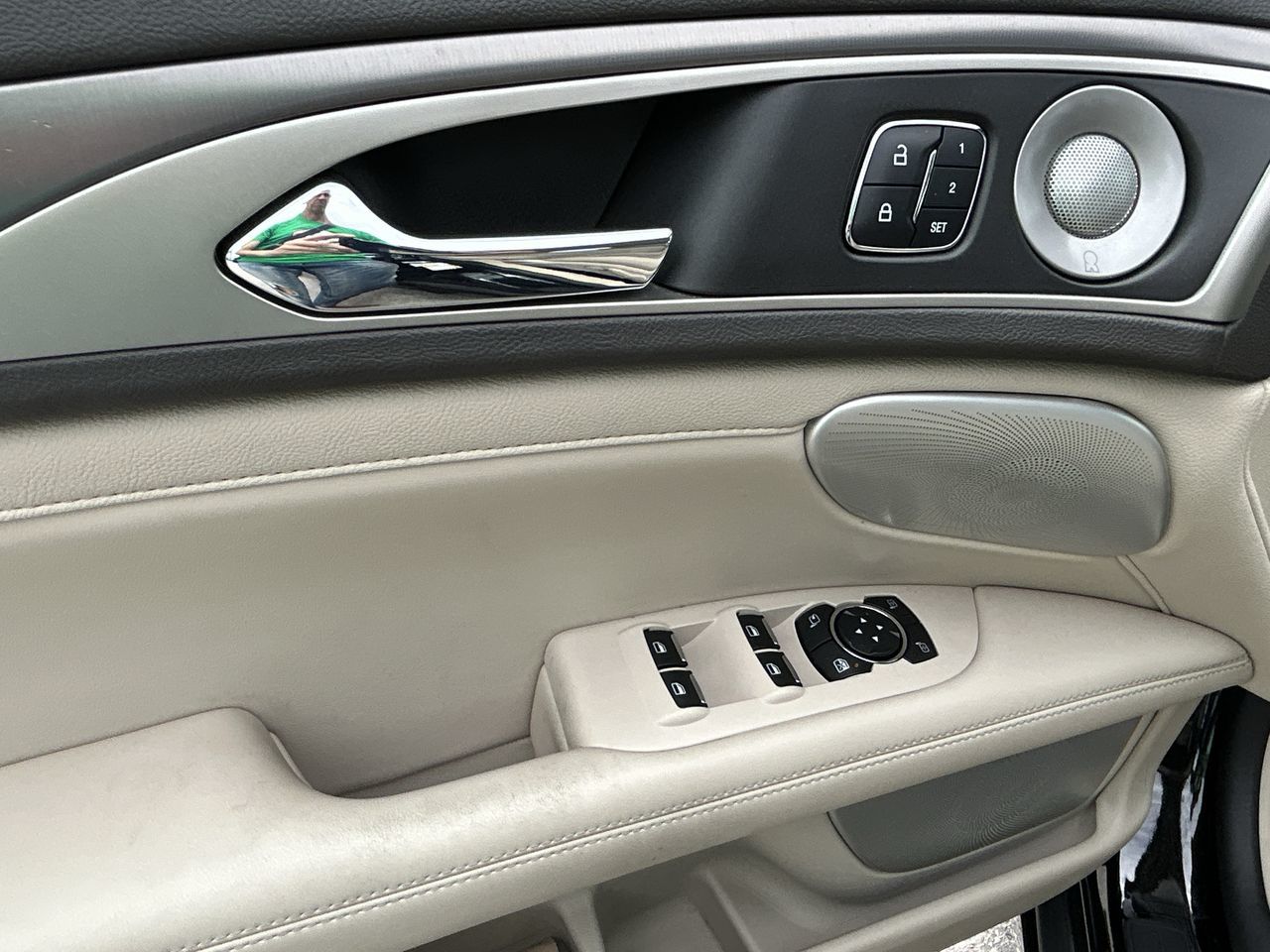 2018 Lincoln MKZ in Barrie, Ontario