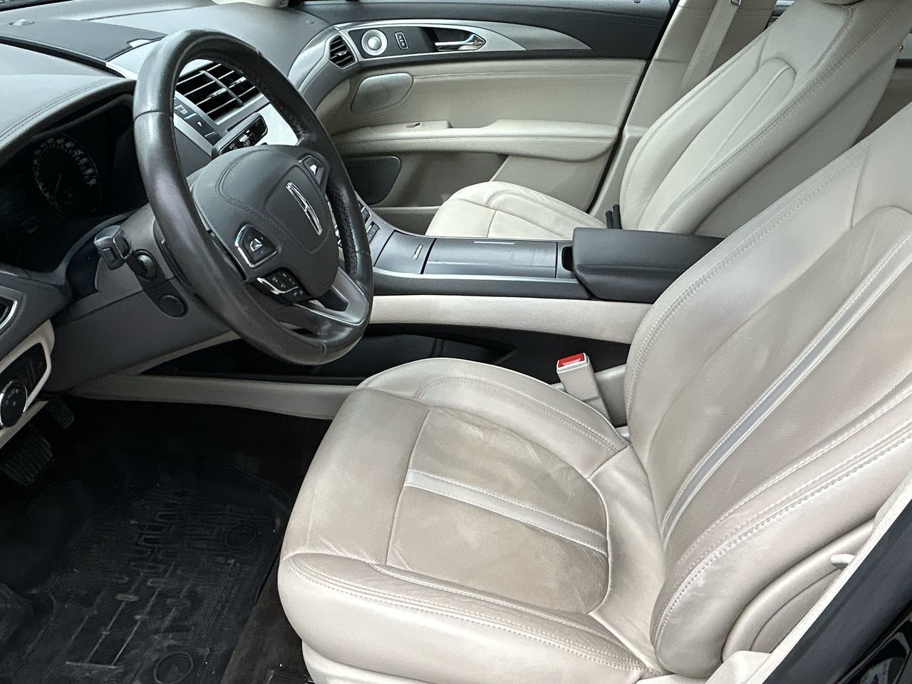 2018 Lincoln MKZ in Barrie, Ontario