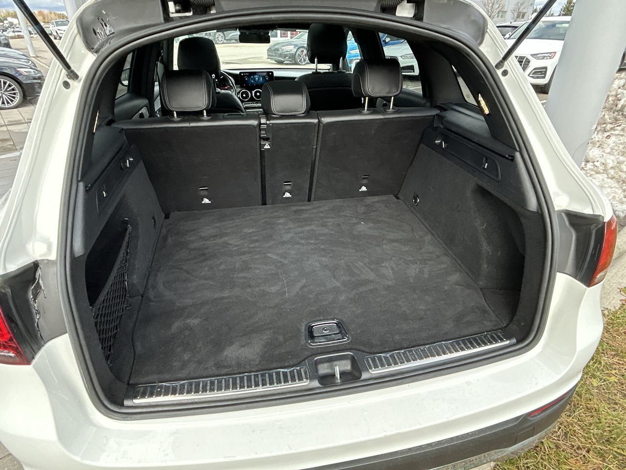 2022 Mercedes-Benz GLC300 in Barrie, Ontario