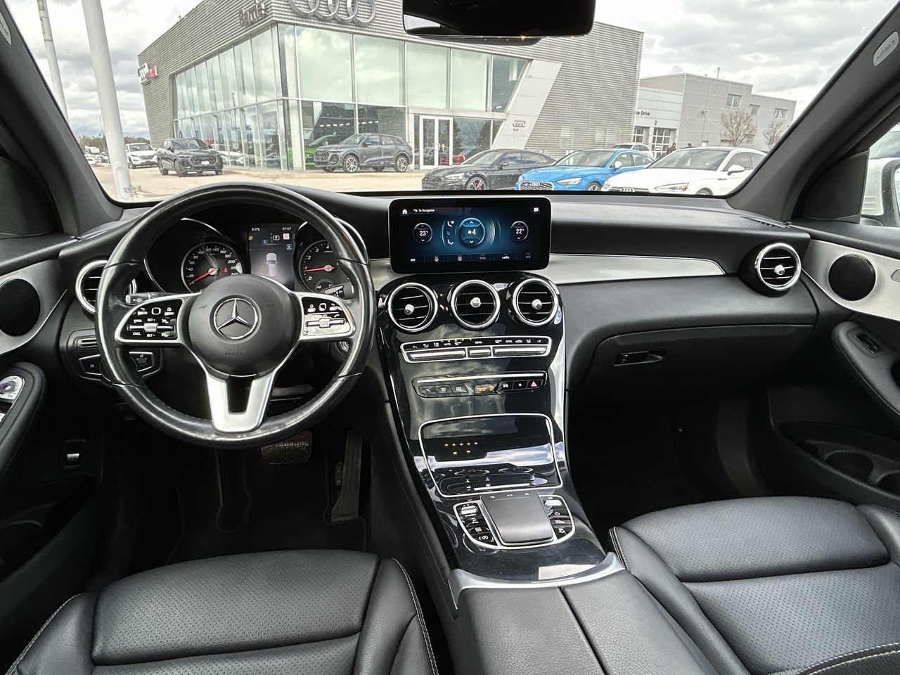 2022 Mercedes-Benz GLC300 in Barrie, Ontario