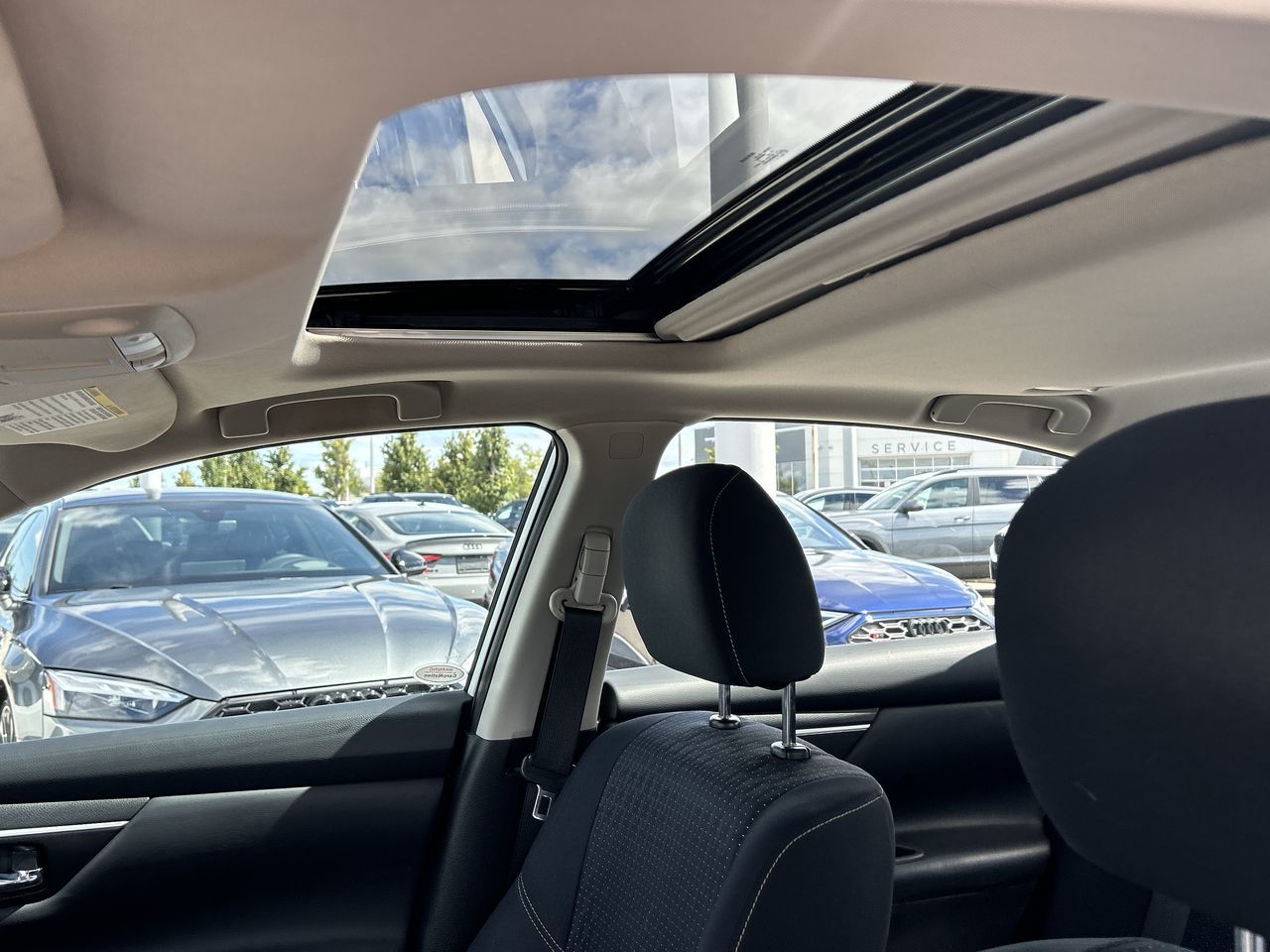 2016 Nissan Altima in Barrie, Ontario