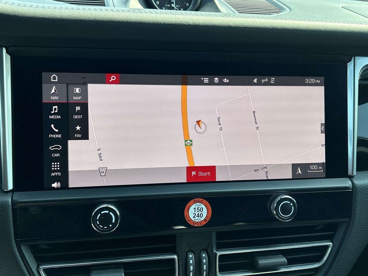 Porsche Macan  2023 à Barrie, Ontario