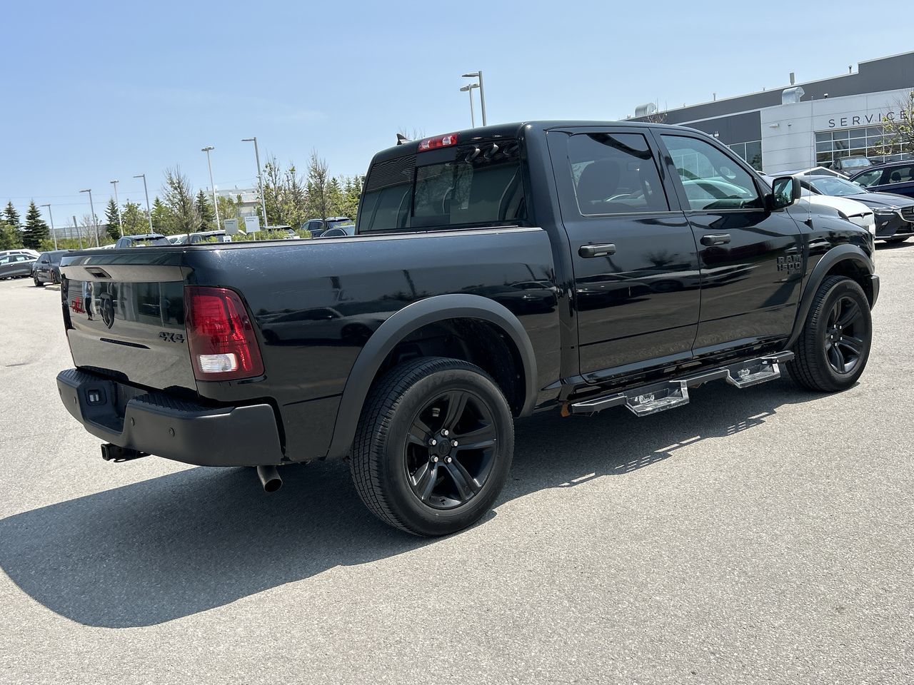 2021 Ram RAM 1500 Classic Crew Cab 4x4 (DS) in Barrie, Ontario