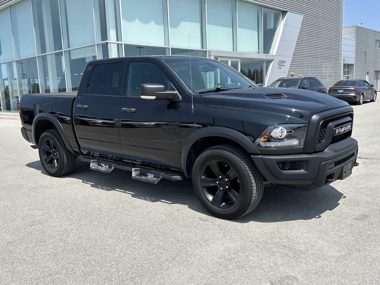 2021 Ram RAM 1500 Classic Crew Cab 4x4 (DS) in Barrie, Ontario