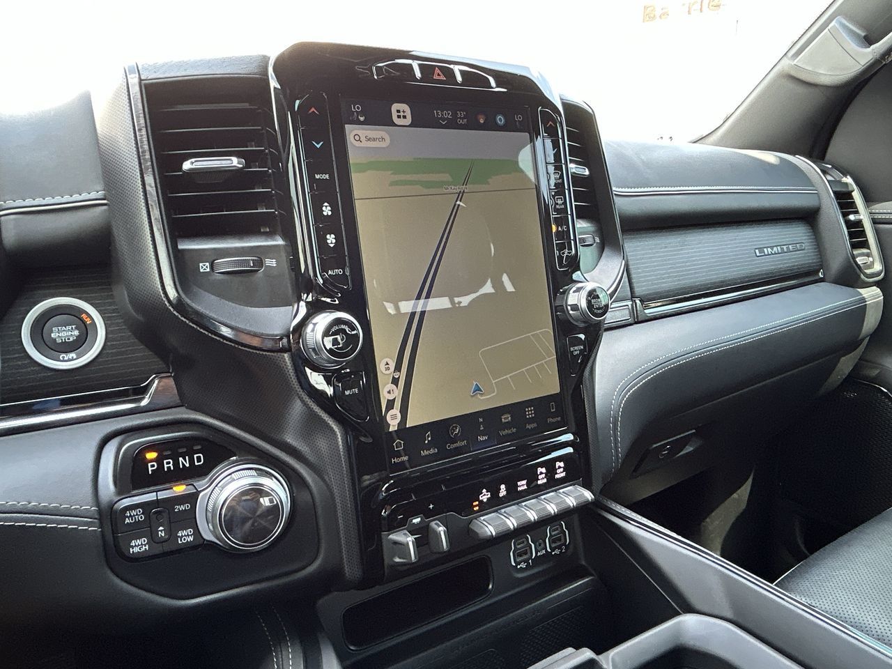2022 Ram RAM 1500 Crew Cab 4x4 (dt) in Barrie, Ontario