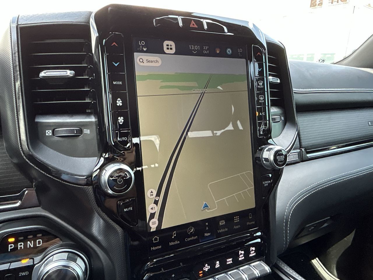 2022 Ram RAM 1500 Crew Cab 4x4 (dt) in Barrie, Ontario