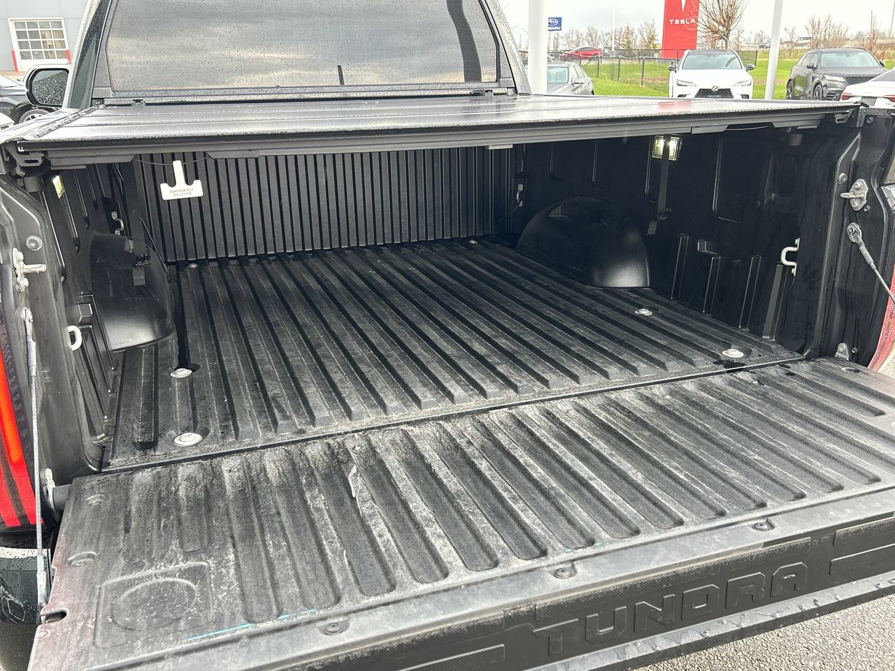 Toyota Tundra Hybrid  2024 à Barrie, Ontario