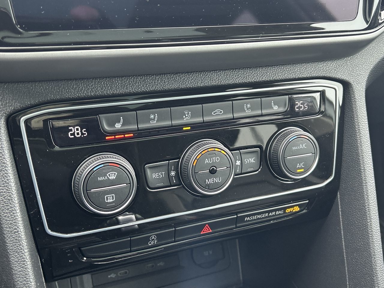 2023 Volkswagen Atlas in Barrie, Ontario