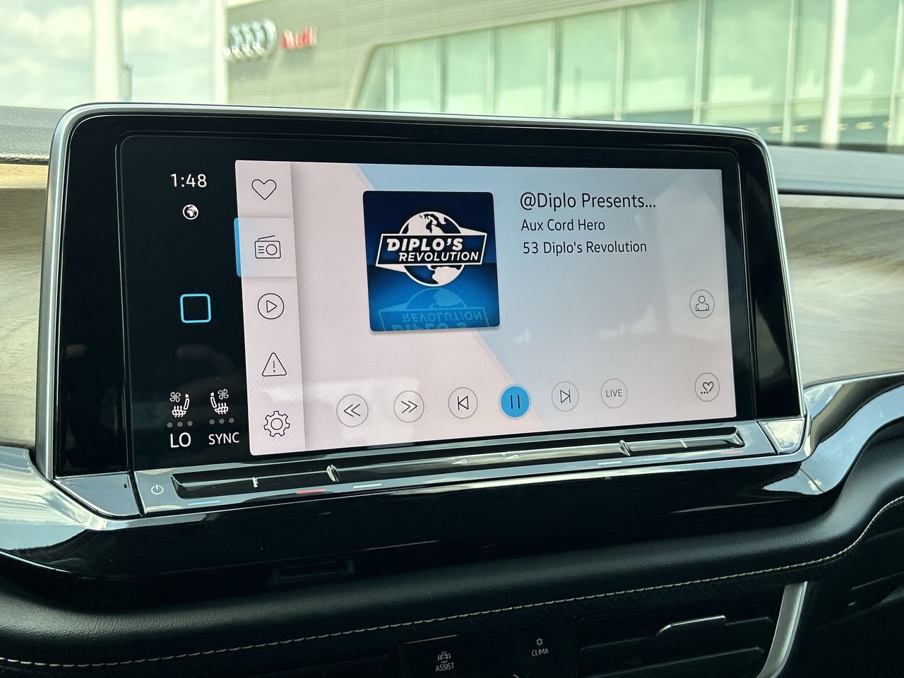 2024 Volkswagen Atlas in Barrie, Ontario