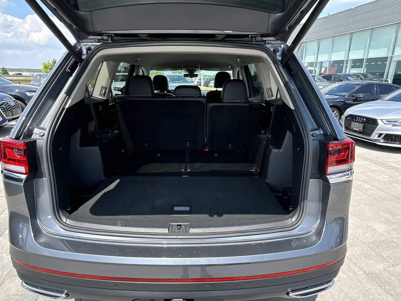 2024 Volkswagen Atlas in Barrie, Ontario