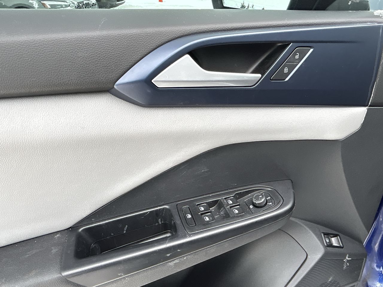 Volkswagen Taos  2023 à Barrie, Ontario