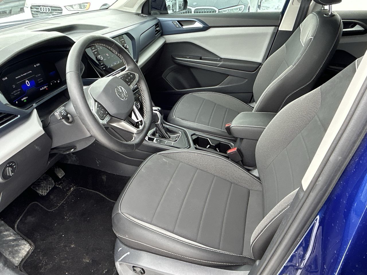 Volkswagen Taos  2023 à Barrie, Ontario