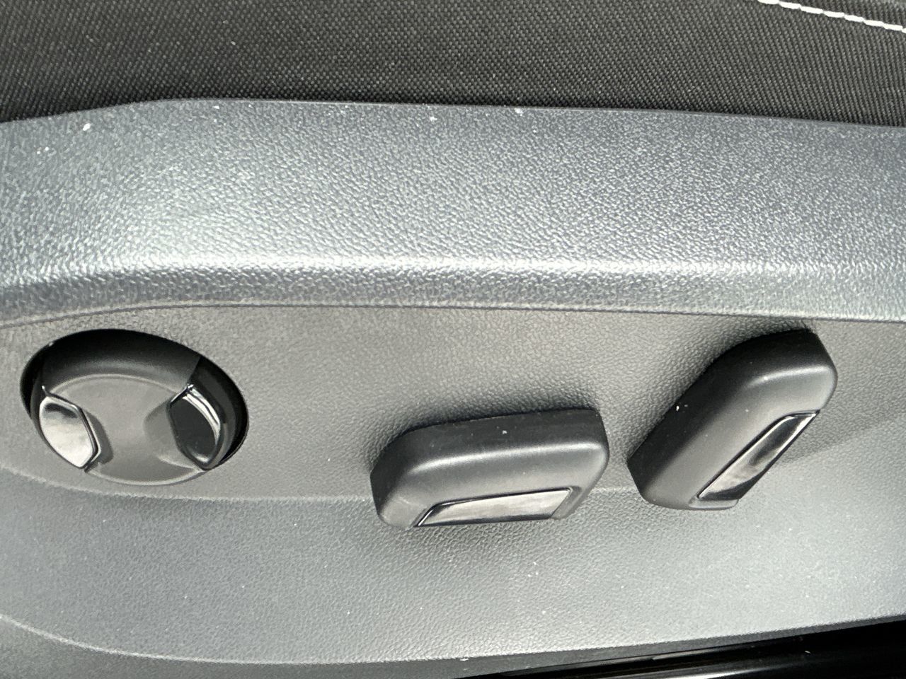 Volkswagen Taos  2023 à Barrie, Ontario