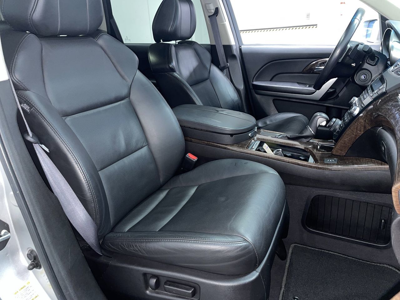 2011 Acura MDX in Vancouver, British Columbia