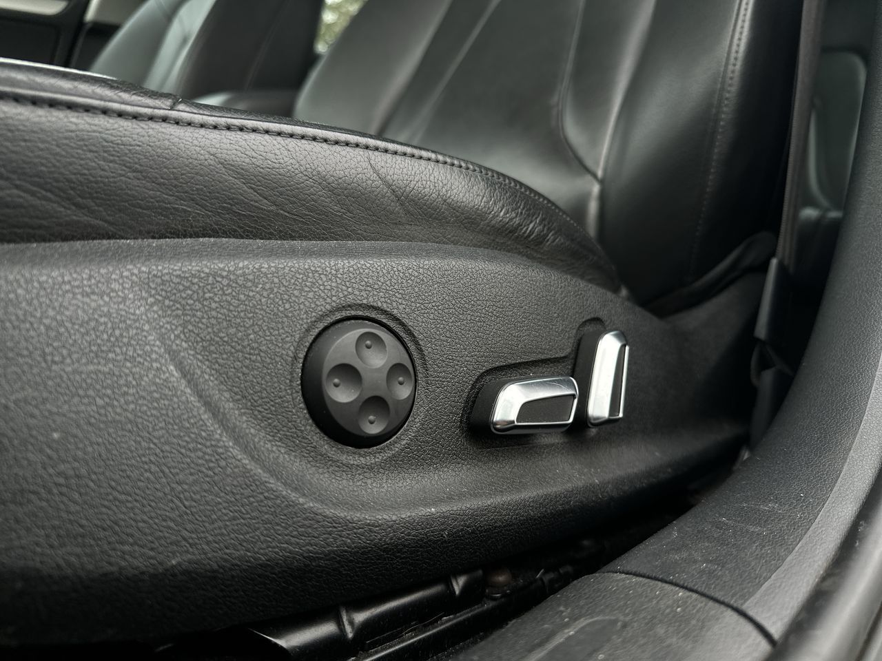 Audi A4 Allroad  2013 à Vancouver, Colombie-Britannique