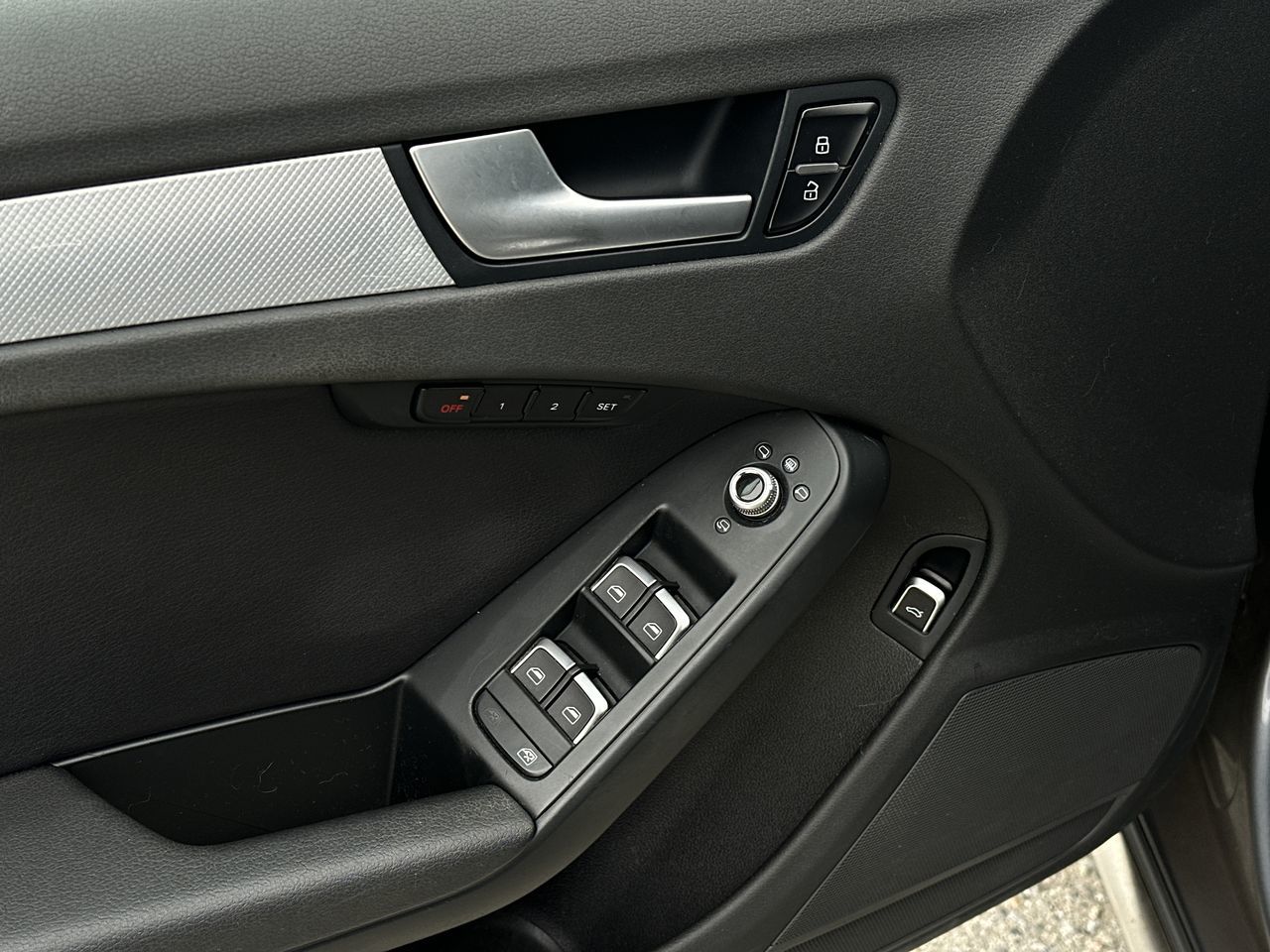 Audi A4 Allroad  2013 à Vancouver, Colombie-Britannique