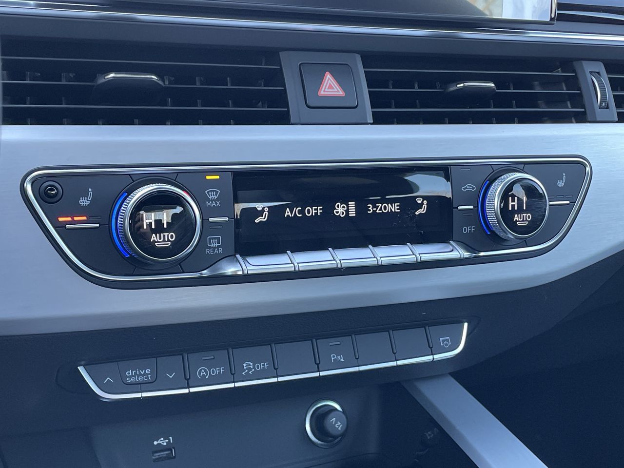 Audi A4  2023 à Vancouver, Colombie-Britannique