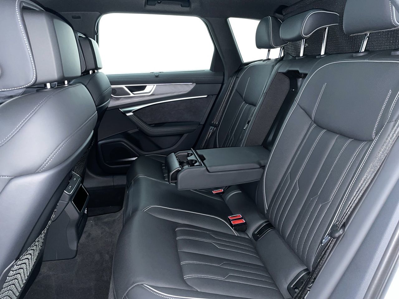 Audi A6 allroad  2025 à Vancouver, Colombie-Britannique