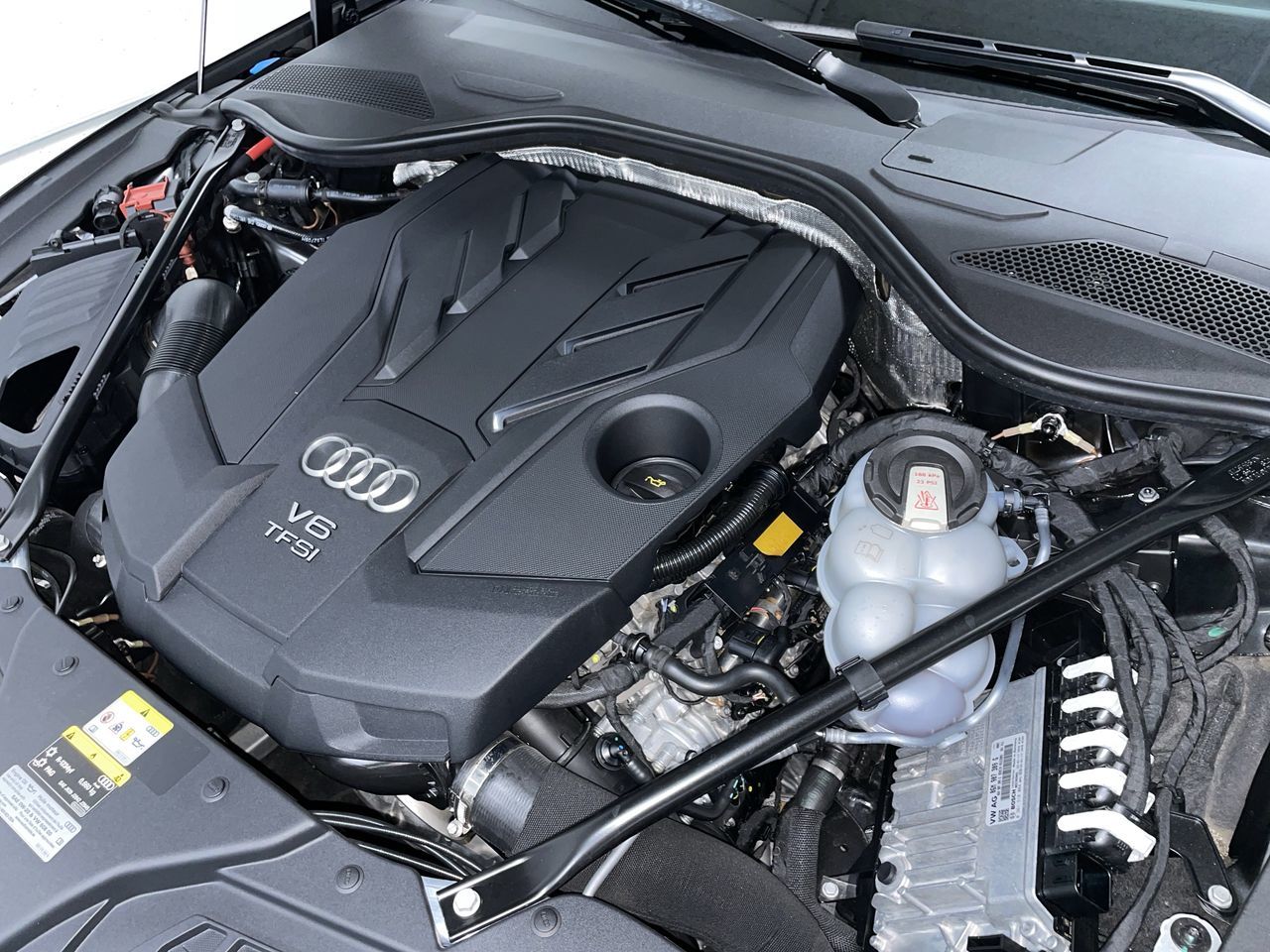 Audi A8  2022 à Vancouver, Colombie-Britannique