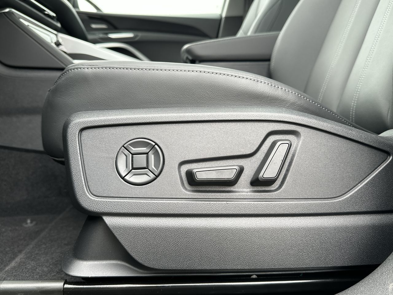 2025 Audi New Q5 in Vancouver, British Columbia