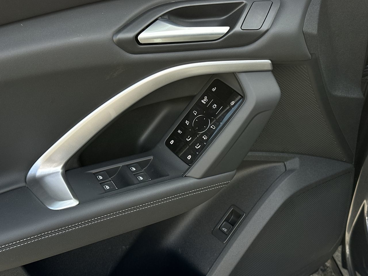 2025 Audi New Q5 in Vancouver, British Columbia