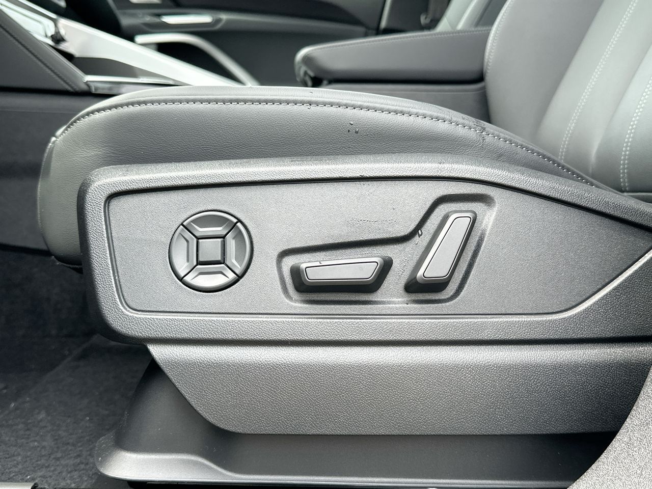 2025 Audi New Q5 in Vancouver, British Columbia