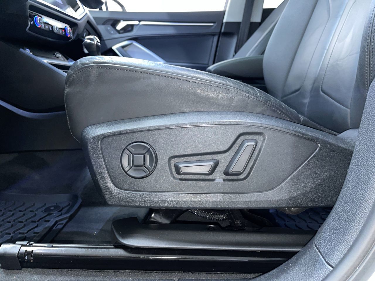 Audi Q3  2021 à Vancouver, Colombie-Britannique