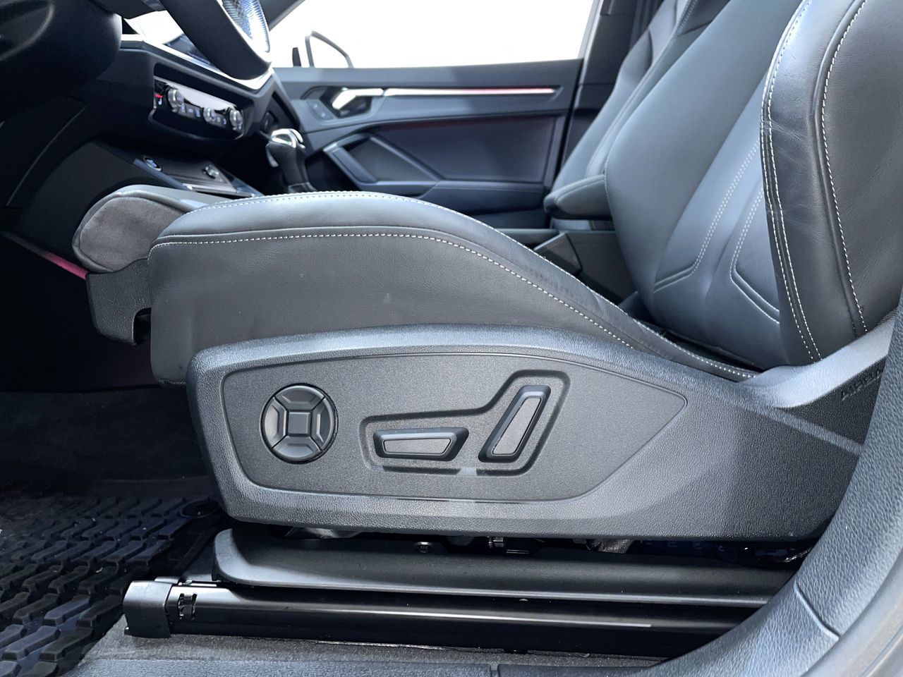 Audi Q3  2024 à Vancouver, Colombie-Britannique