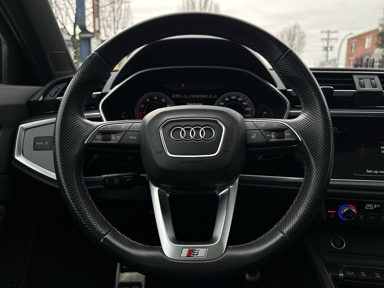 Audi Q3  2024 à Vancouver, Colombie-Britannique