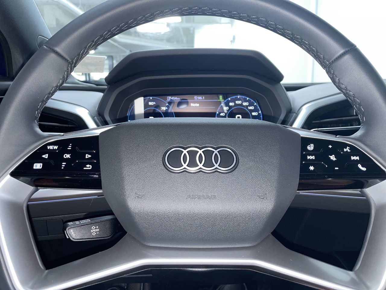 Audi Q4 e-tron  2024 à Vancouver, Colombie-Britannique