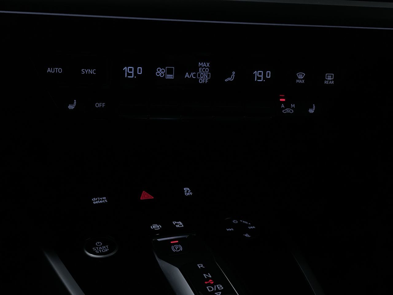 Audi Q4 e-tron  2024 à Vancouver, Colombie-Britannique