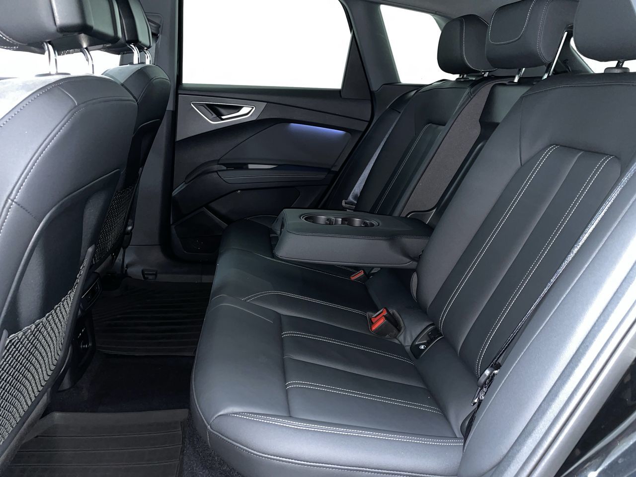 Audi Q4 e-tron  2024 à Vancouver, Colombie-Britannique