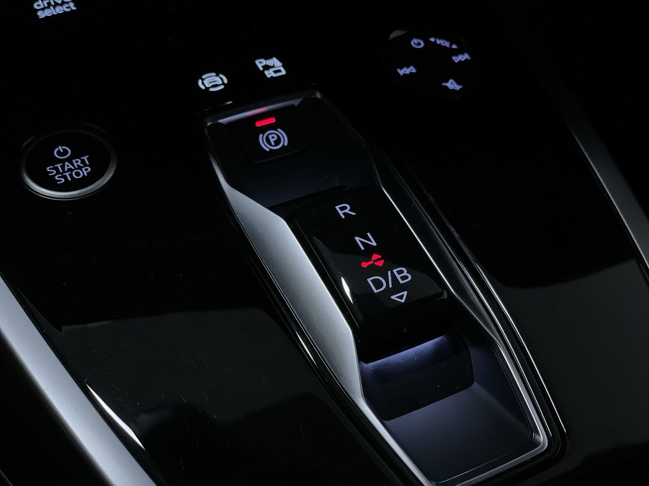 Audi Q4 e-tron  2024 à Vancouver, Colombie-Britannique