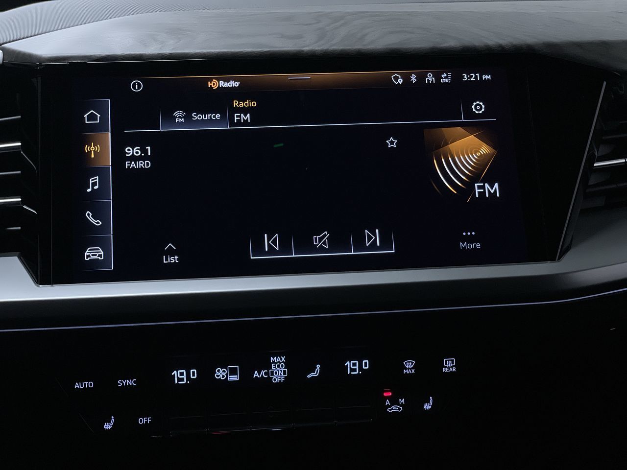 Audi Q4 e-tron  2024 à Vancouver, Colombie-Britannique