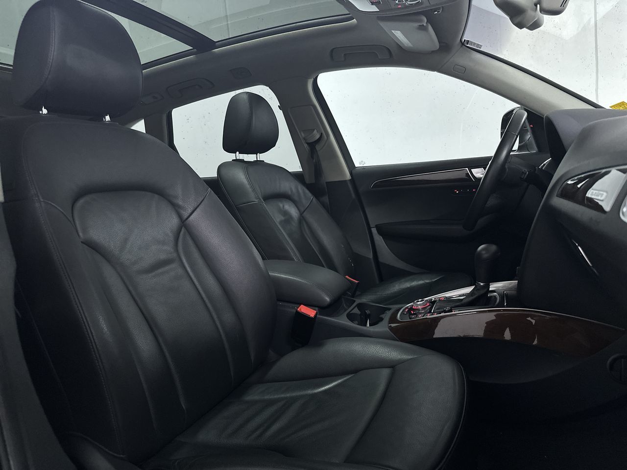 2010 Audi Q5 in Vancouver, British Columbia