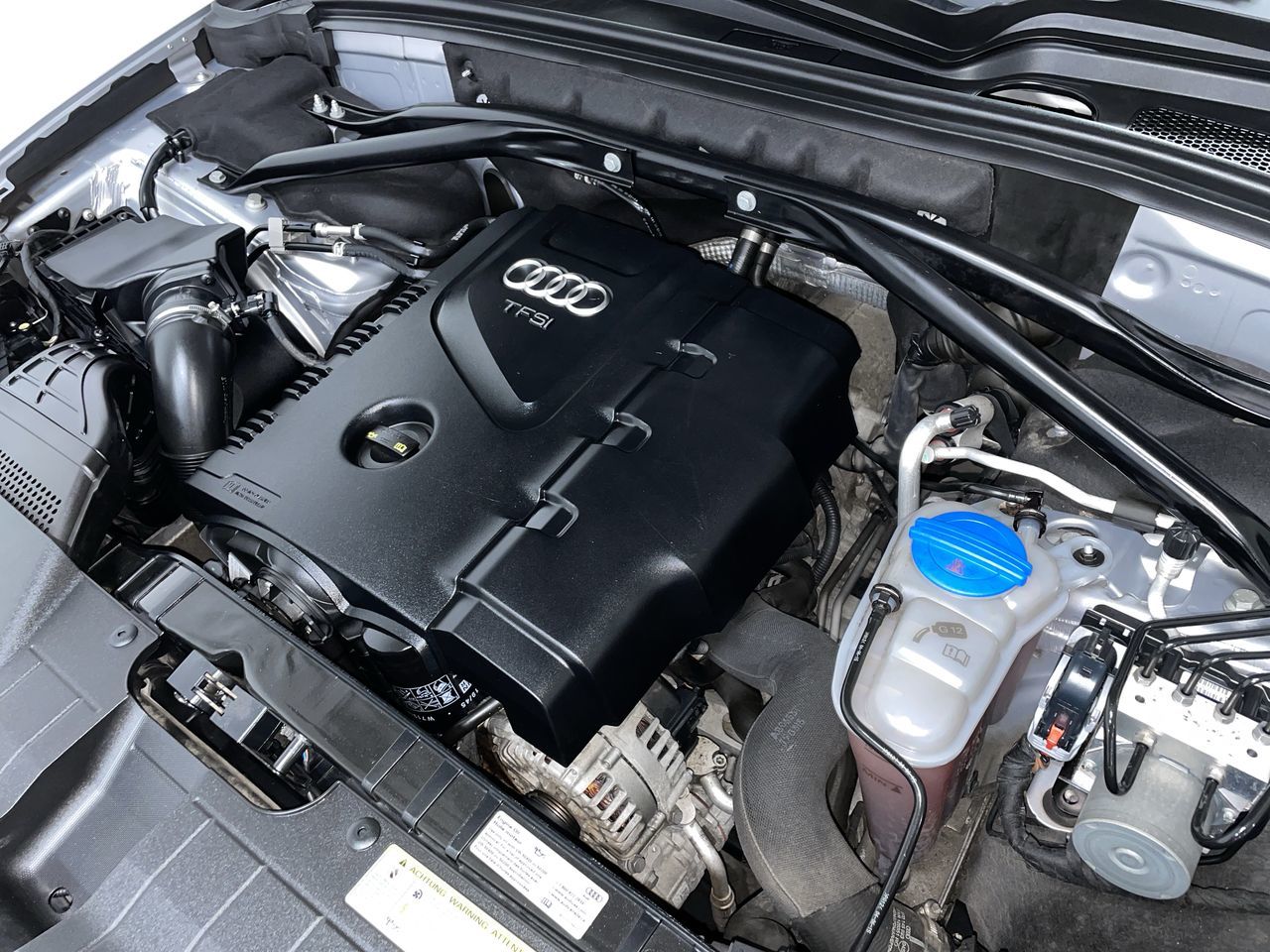 Audi Q5  2016 à Vancouver, Colombie-Britannique